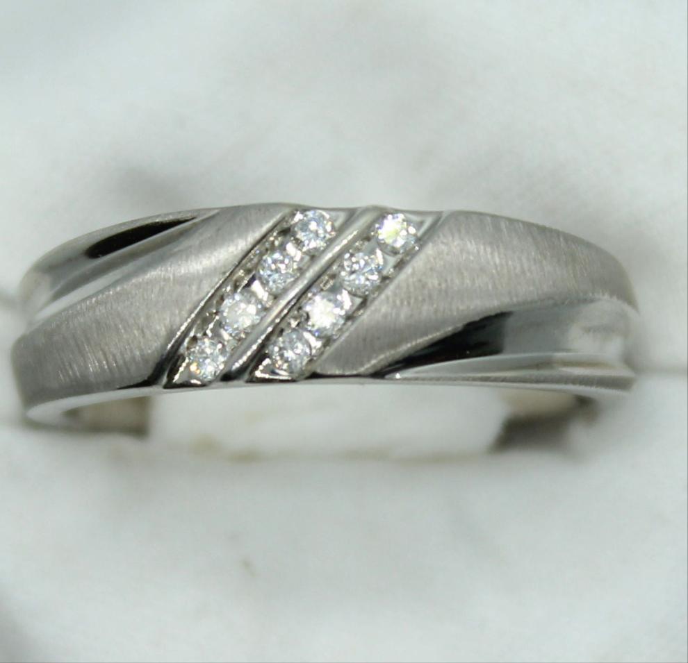 Men's Wedding Band, .16CT Diamond TW 14KT WG