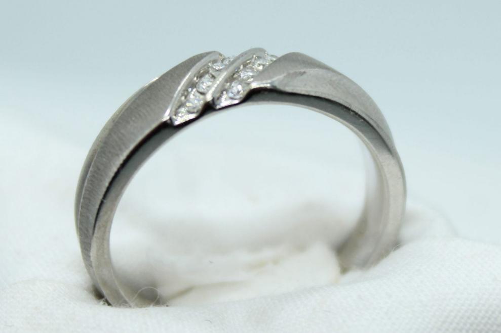 Men's Wedding Band, .16CT Diamond TW 14KT WG