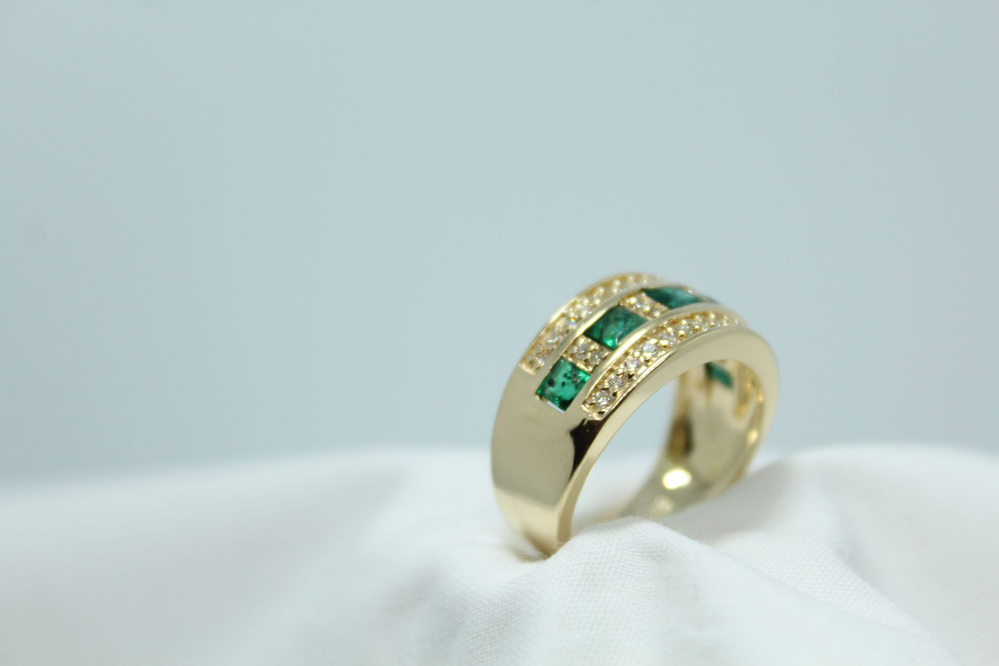 .40CT Diamond TW 1CT Emerald TW 14KT YG Ladies Ring