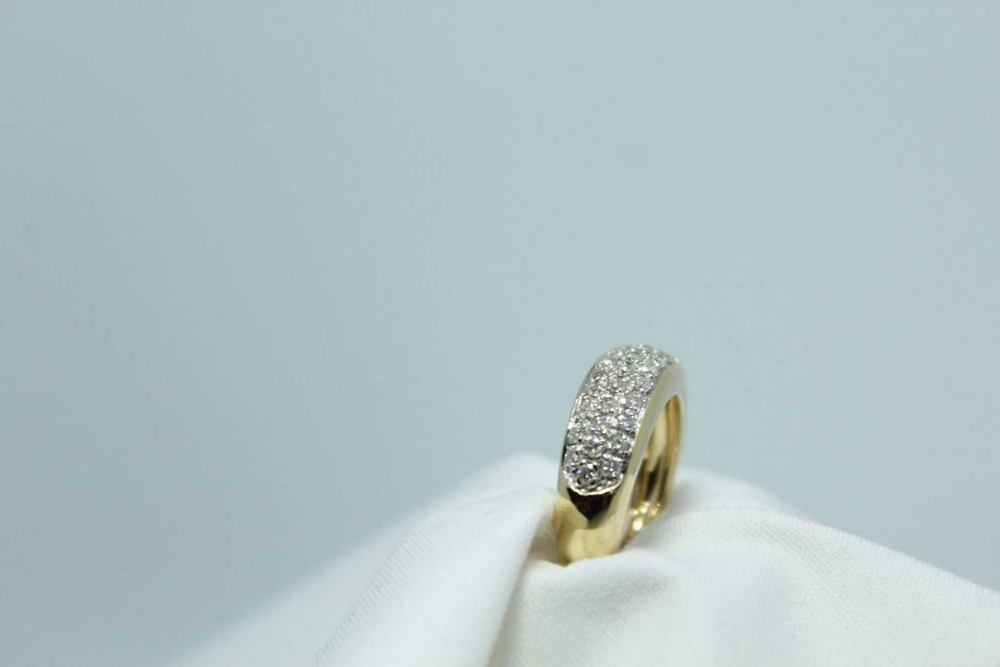 Vintage Style Pave Ladies Ring .55cttw Dia 18KYG Sz5.25