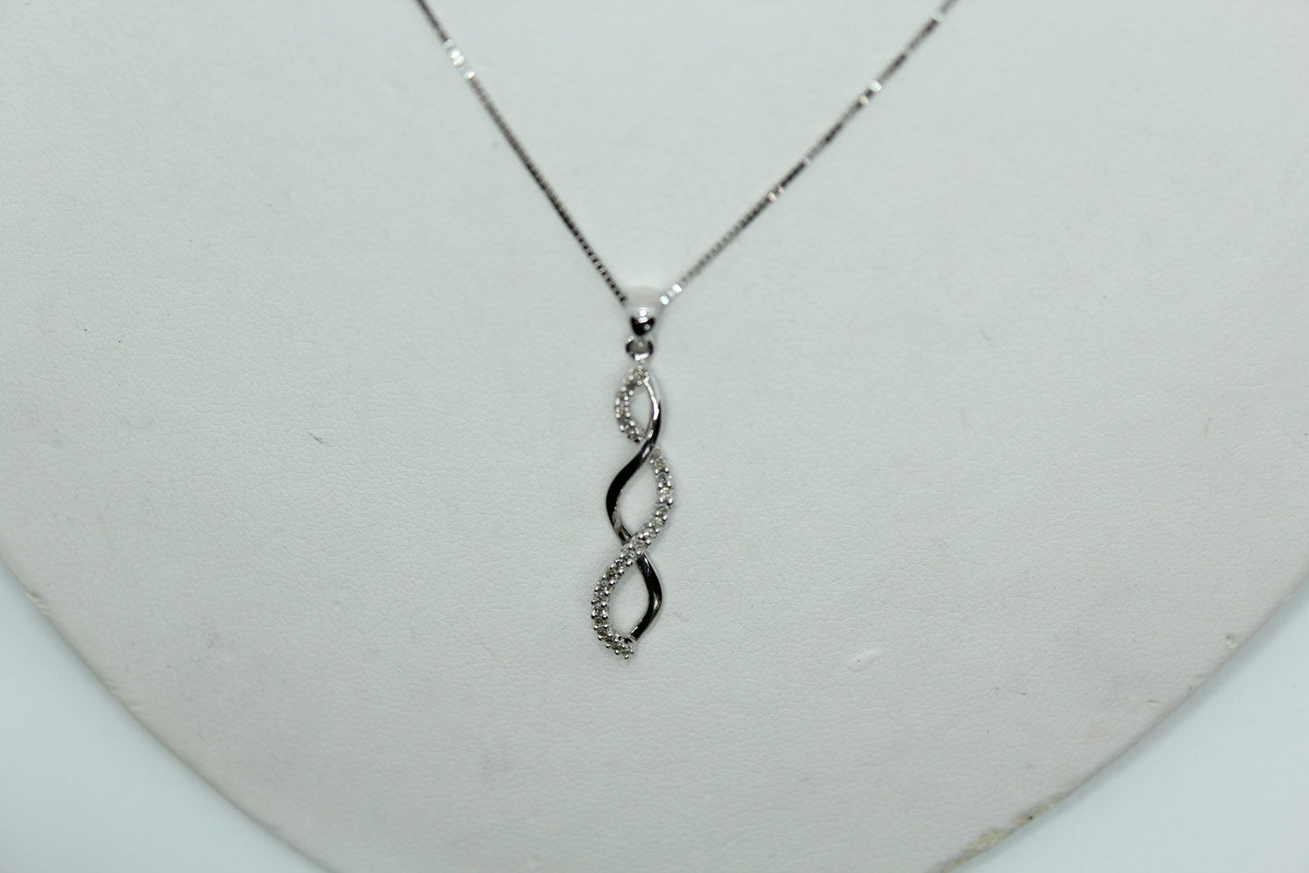 .70MM 14KT 18" WG Box Chain Only