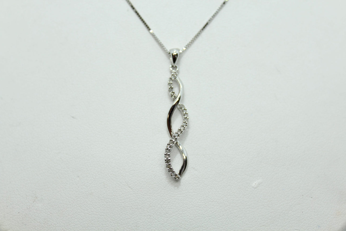 .70MM 14KT 18" WG Box Chain Only