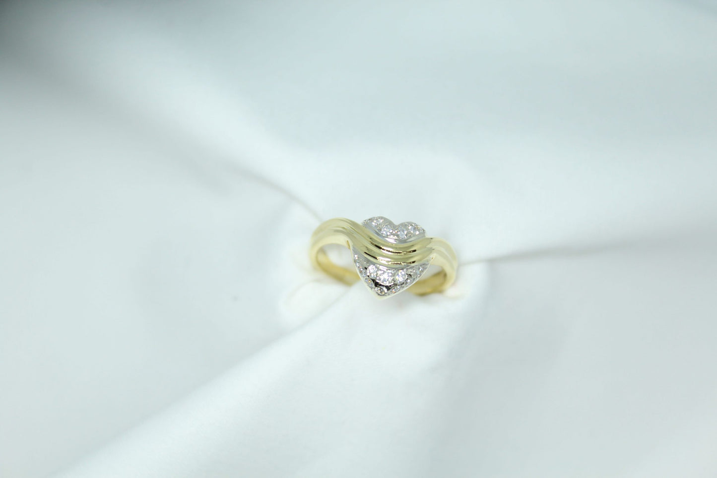 18KT DIA HEART RING