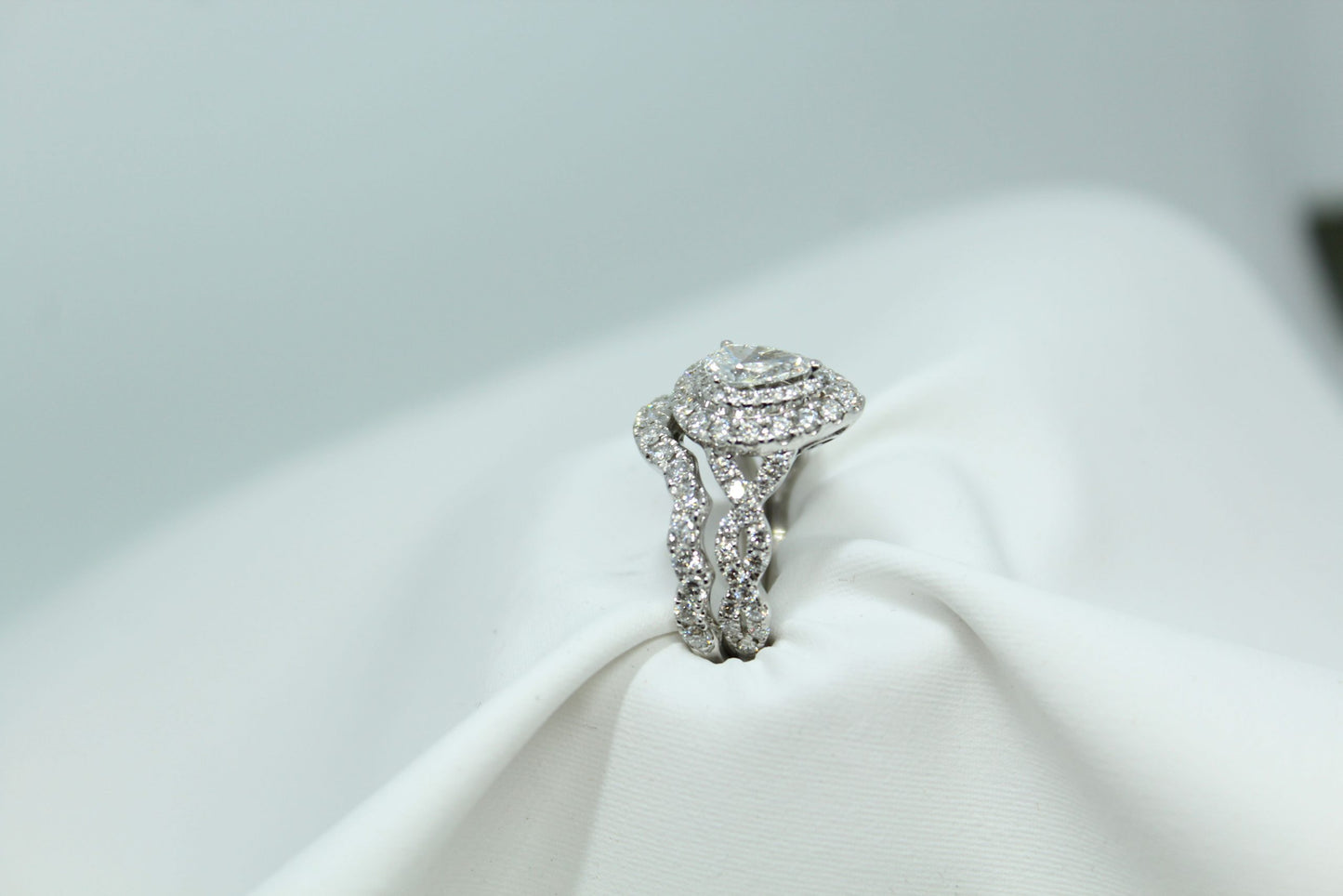14KT WG NEIL LANE F/SI