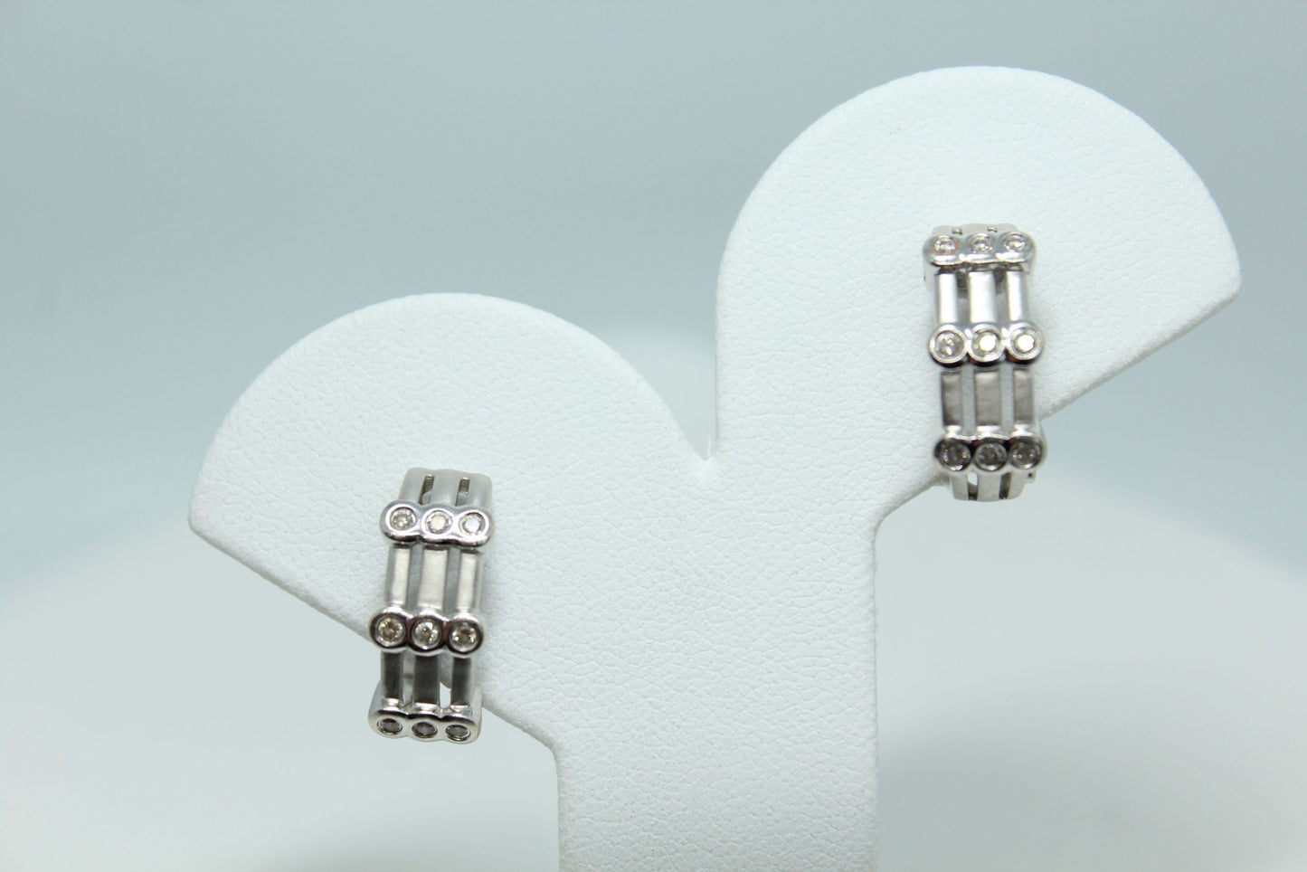 3 ROW DIA 1/2 HOOPS 14KTWG .55CTTW OMEGA BK