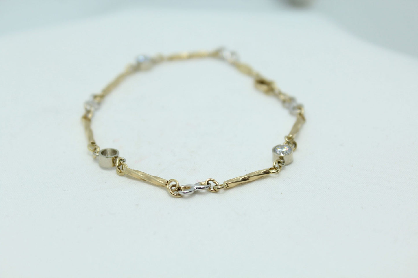 DIAMOND BEZEL, TWIST BRAC 14KT, 1.32 CTTW