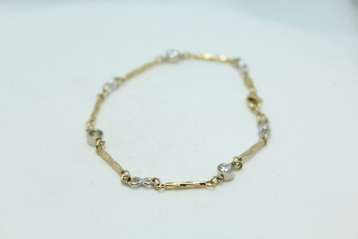 DIAMOND BEZEL, TWIST BRAC 14KT, 1.32 CTTW