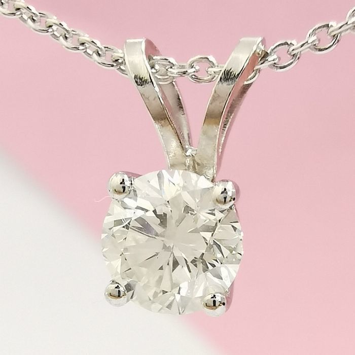 NP050DVS2WG: White Gold 14K 0.50CT D VS2