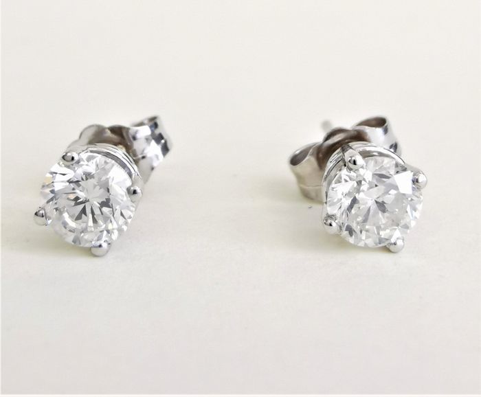 ES061DVS1VS2NATURAL: White Gold 14K ROUND BRILLIANT 0.61 D VS1-VS2 NATURAL