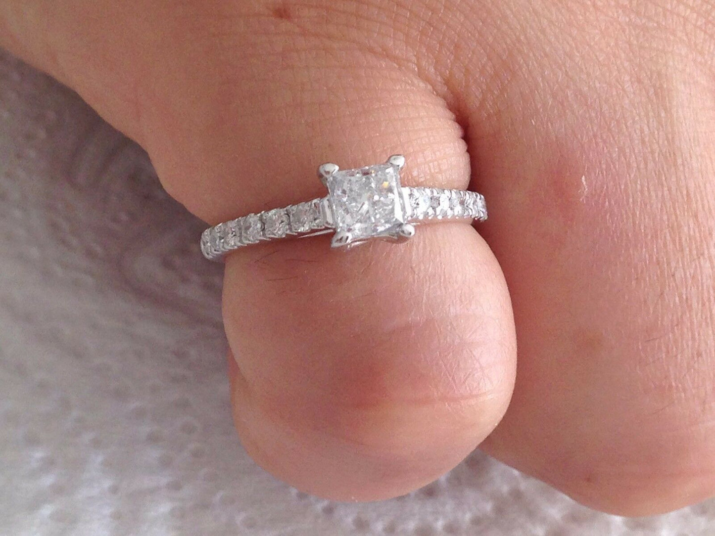 0.95 ct PRINCESS CUT diamond engagement Ring 14k WHITE GOLD E COLOR SI2