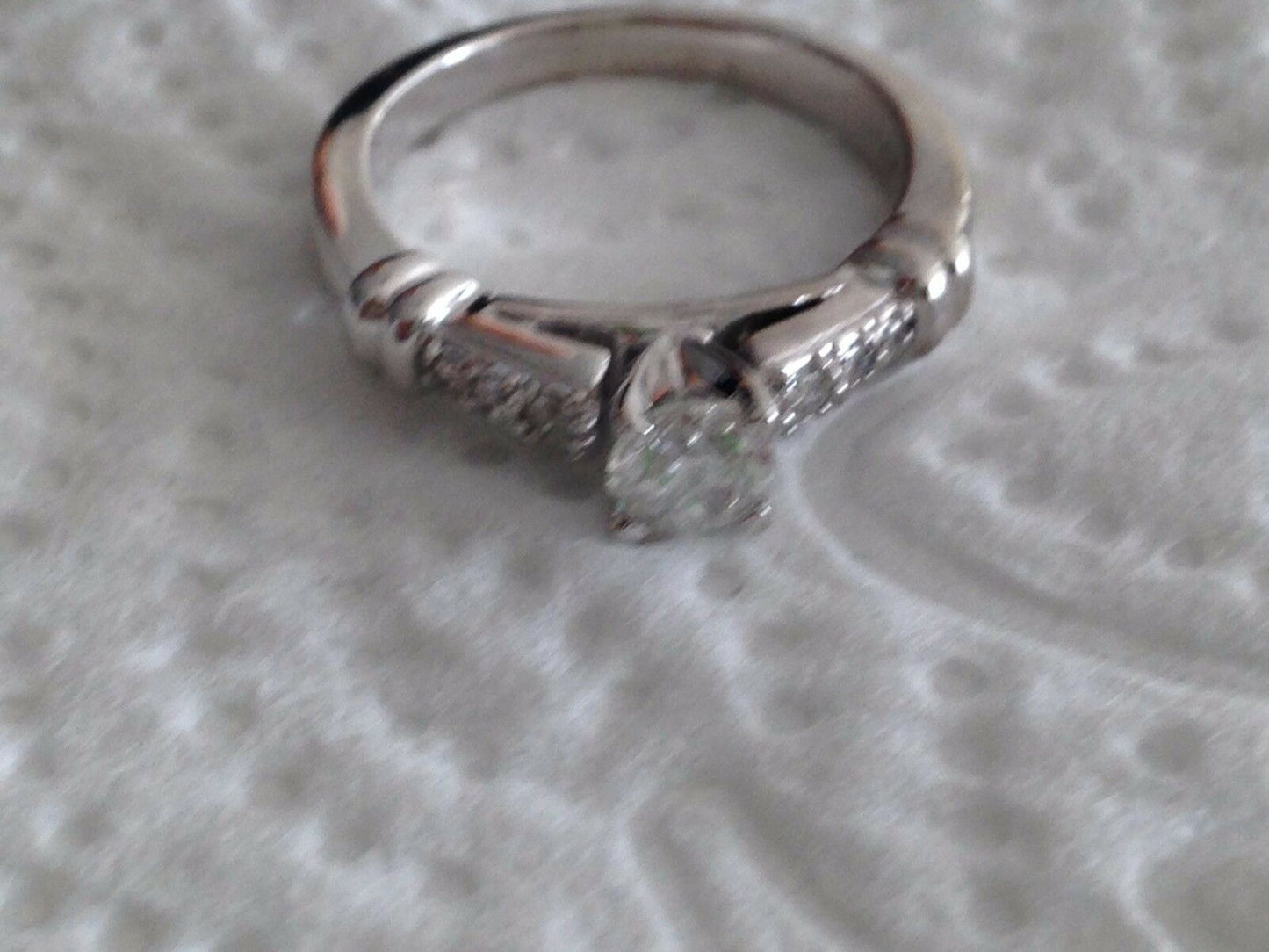 0.75 ct ROUND CUT diamond engagement Ring 14k WHITE GOLD
