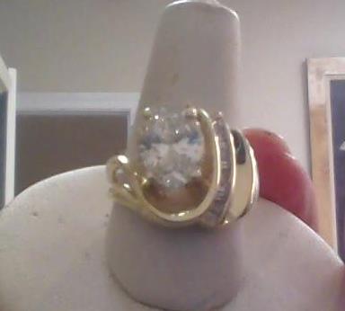 Stunning 2.02-Carat Oval Diamond Ring in 14k Yellow Gold