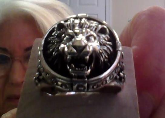 LIONS HEAD IN CHAINS RING SS  SIZE 10