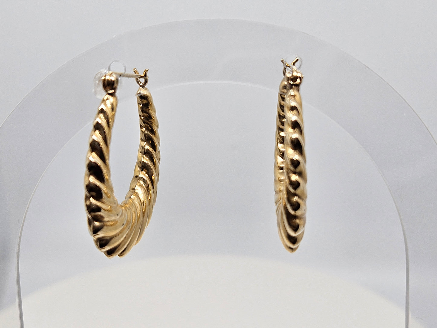 Fluted 14KT YG Ear 4.3g Snap Bk Hood