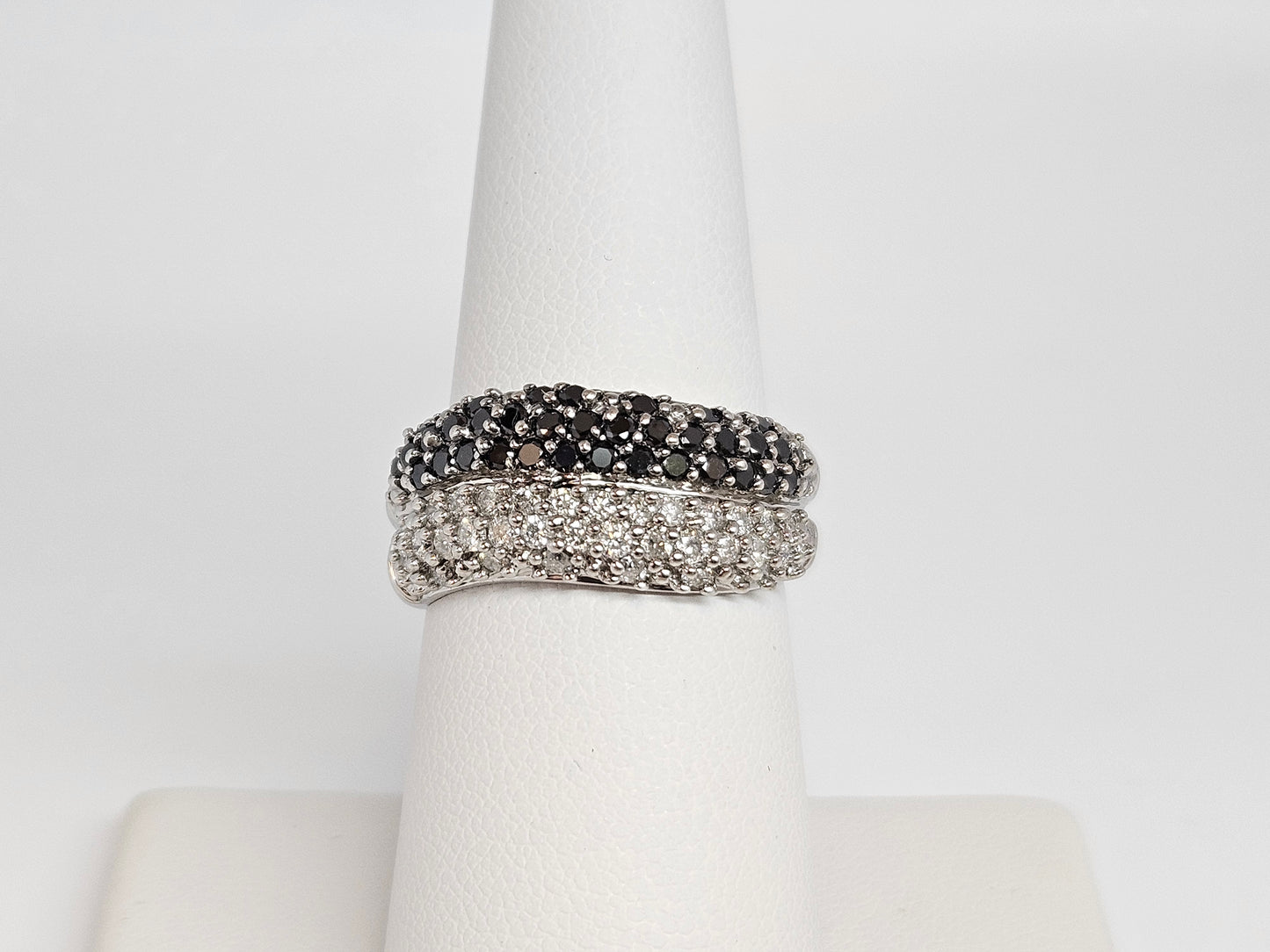 BLK/WHT DIA PAVE SET Ring 14KWG