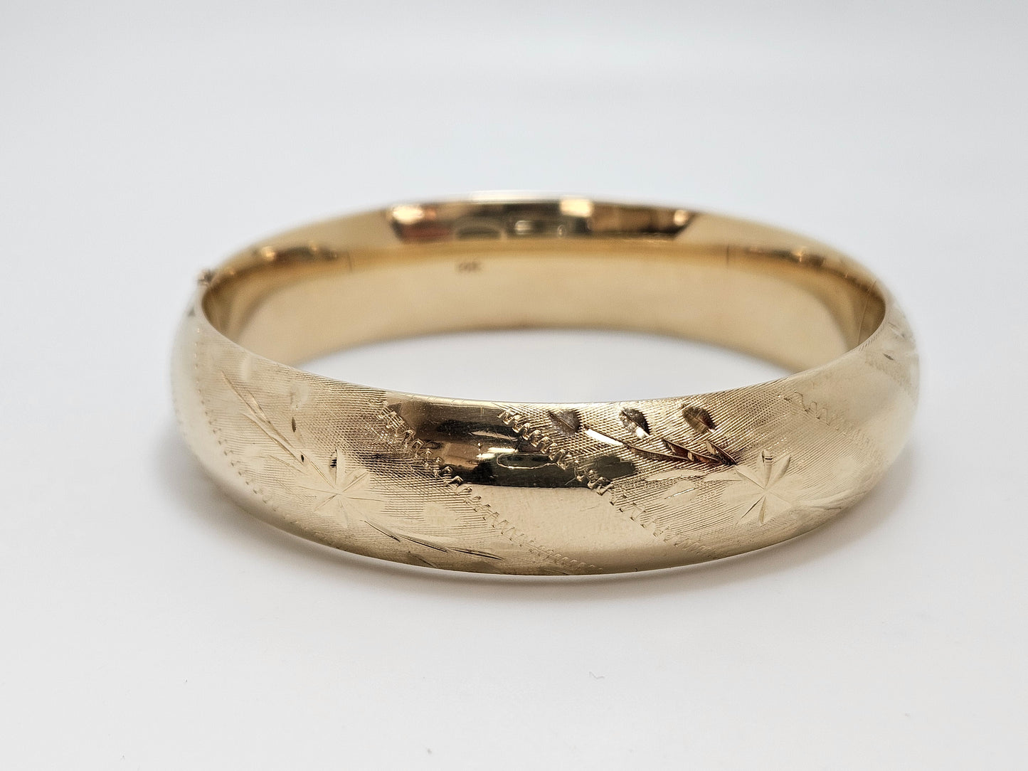 Wide Engraved Bangle BRAC 14KYG 14.6mm wide  25.4g