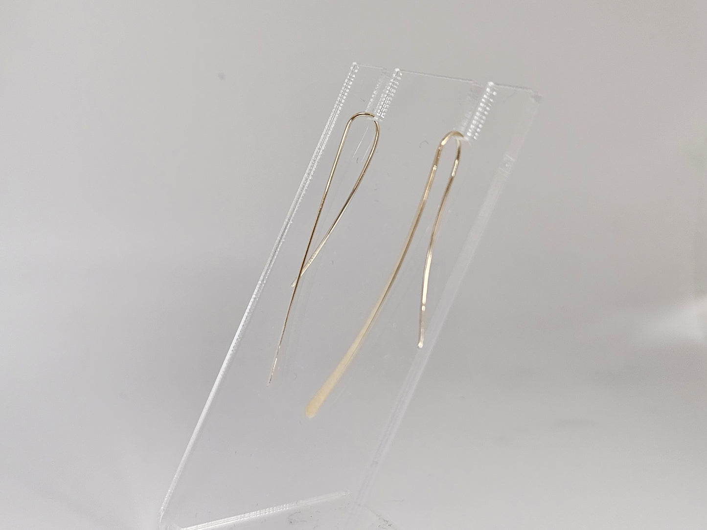 Flat wire Earrings 14KTYG 0.5g