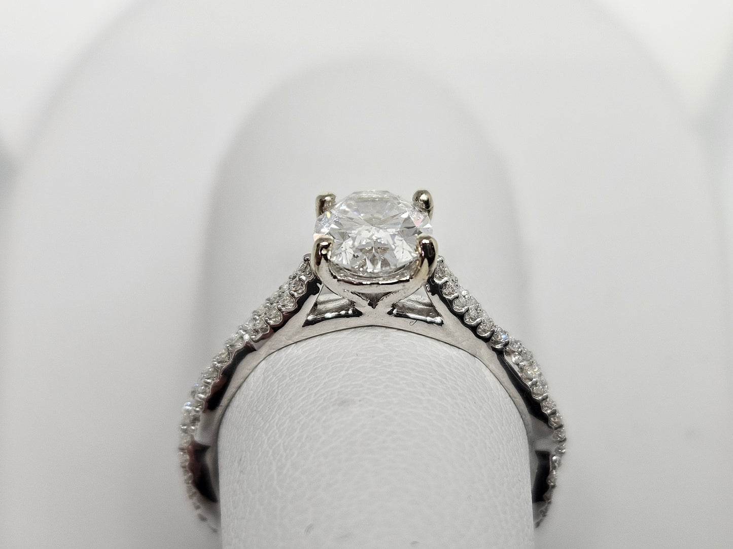 Braided Ring 1.39cttw 1.19ct ctn 14kWG (IGI)