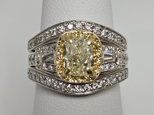 Canary Diamond Ring Set in 18k Two-Tone Gold