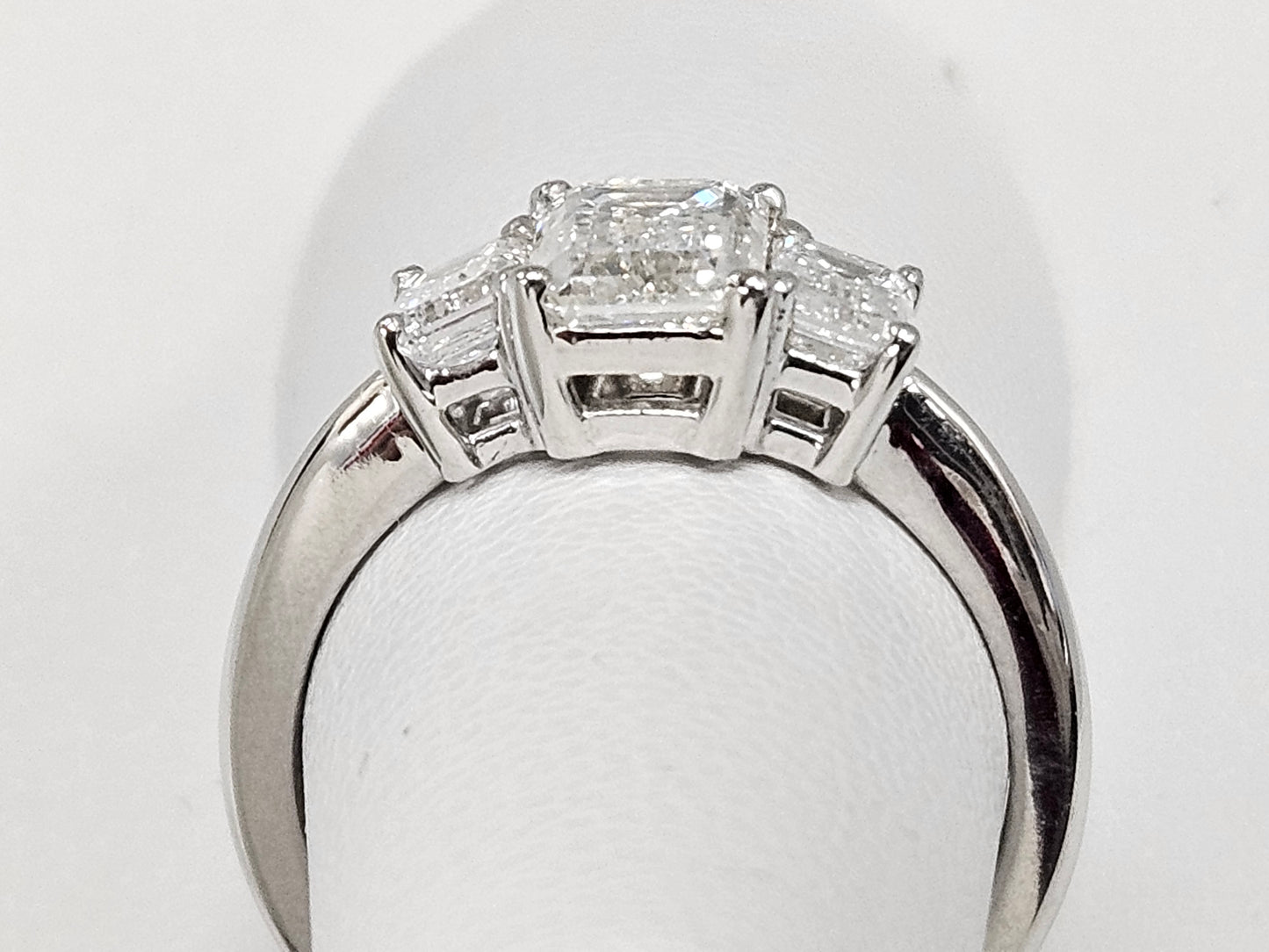 3 Em DIA 14kWG RG 2.5cttw 1.65ct Ctr G/VVS2