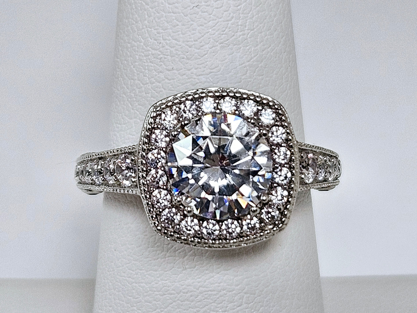 SS CZ Solitaire Halo Round Ctr Sz7.25