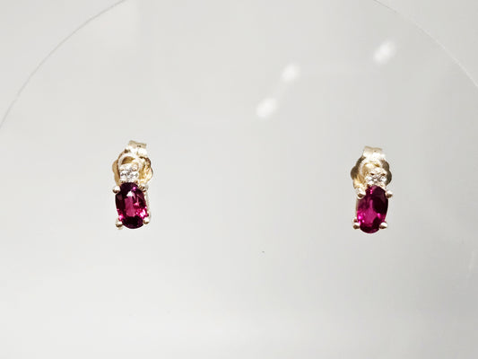 Ruby/Dia  studs .66ct Ruby .06cttw Dia 14KYG