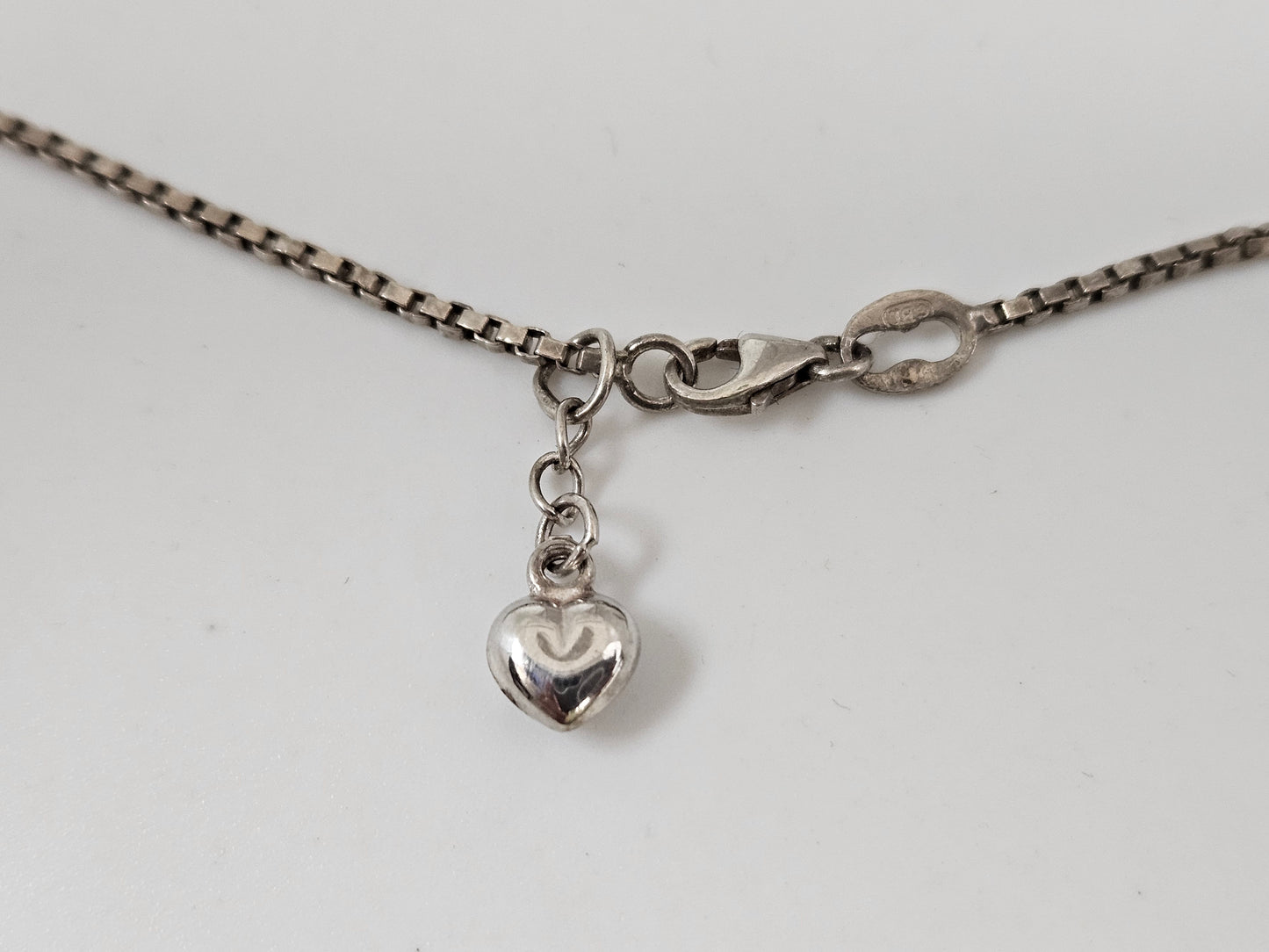 SS ROUND MED ALERT PEND 19" box chain