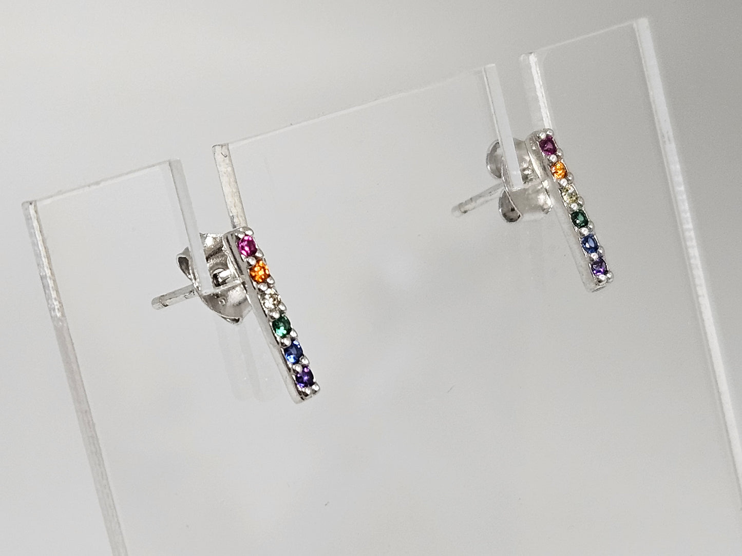 SS Rainbow Bar Stud Ear CZ & Clutch