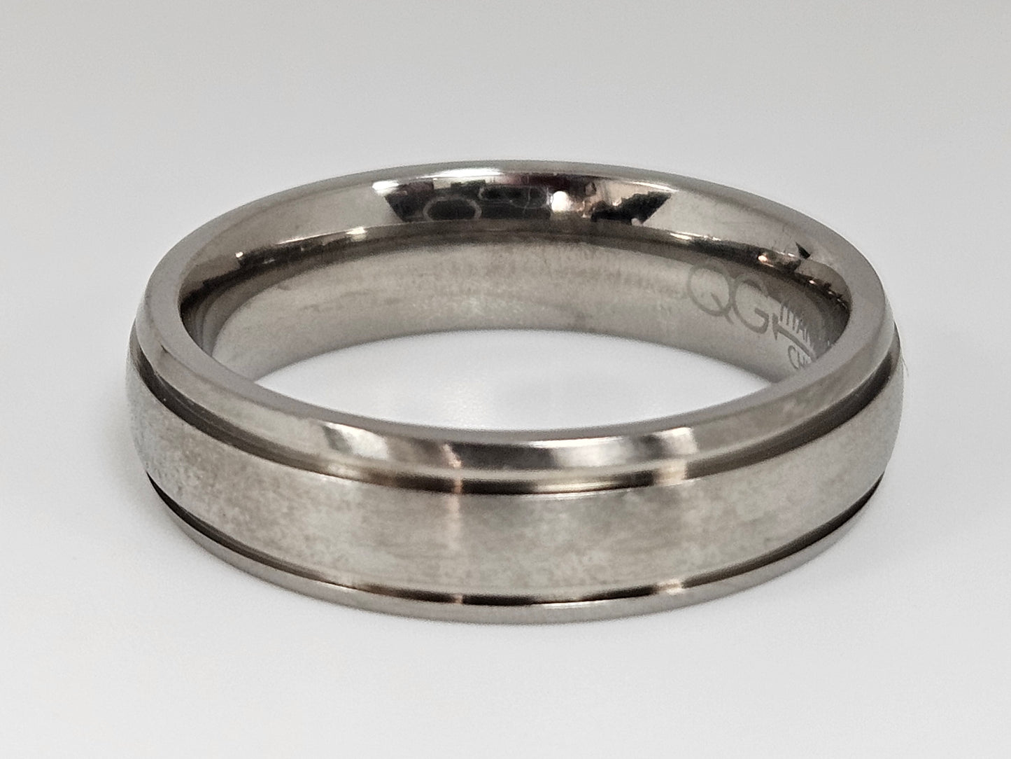 Men's Titanium Band Sz10