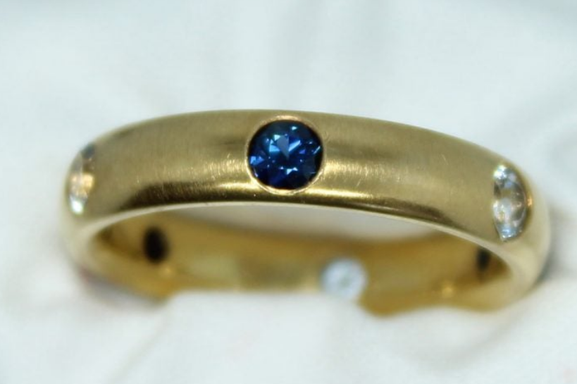 GYPSY SET SAPP/AQUA ETERNITY BAND, 18KT YG