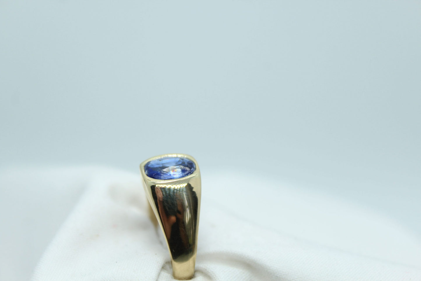 Value Buy! 14KT YG Men's Blue Kyanite Ring