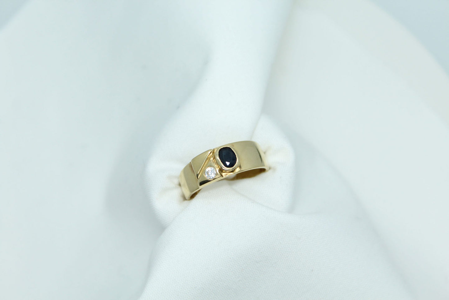 14KT YG Sapphire and Diamond Ring