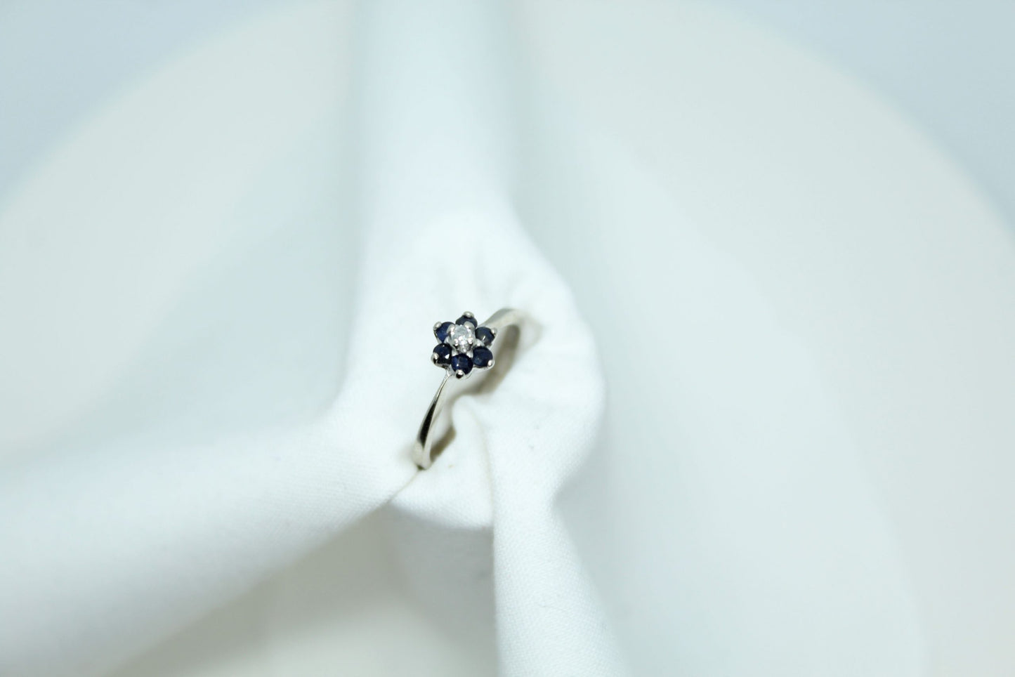 Sapphire/Diamond Flower Ring, .20CT SAPH .03CT DIA 10KT, white gold