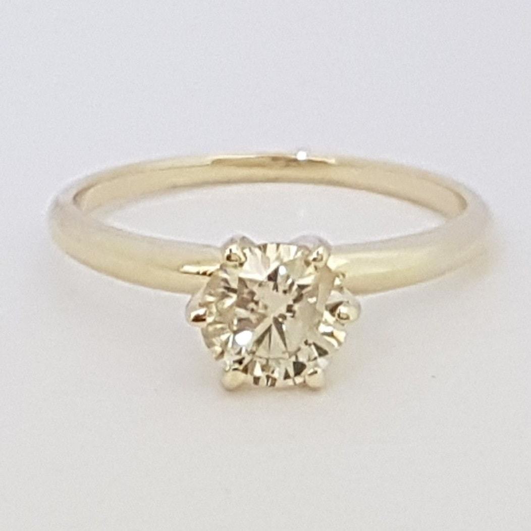 0.70ct Round Cut Solitaire Diamond Engagement Ring 14K Yellow Gold J SI2 Natural